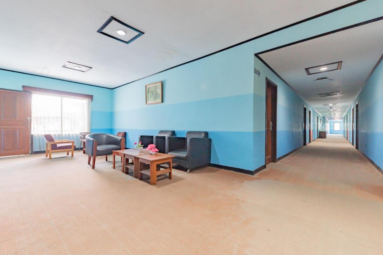 Reddoorz Near Plaza Balikpapan Hotel Exterior foto