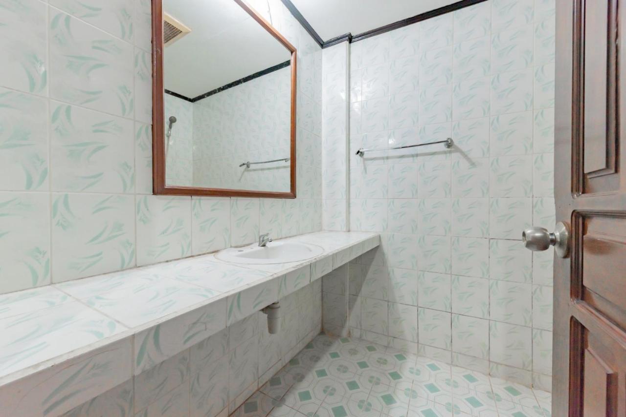 Reddoorz Near Plaza Balikpapan Hotel Exterior foto